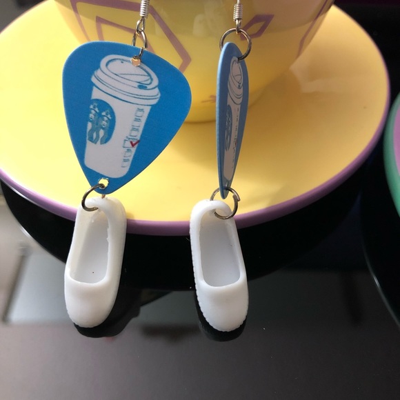 Vintage Barbie Accessories Earrings - Picture 2 of 3